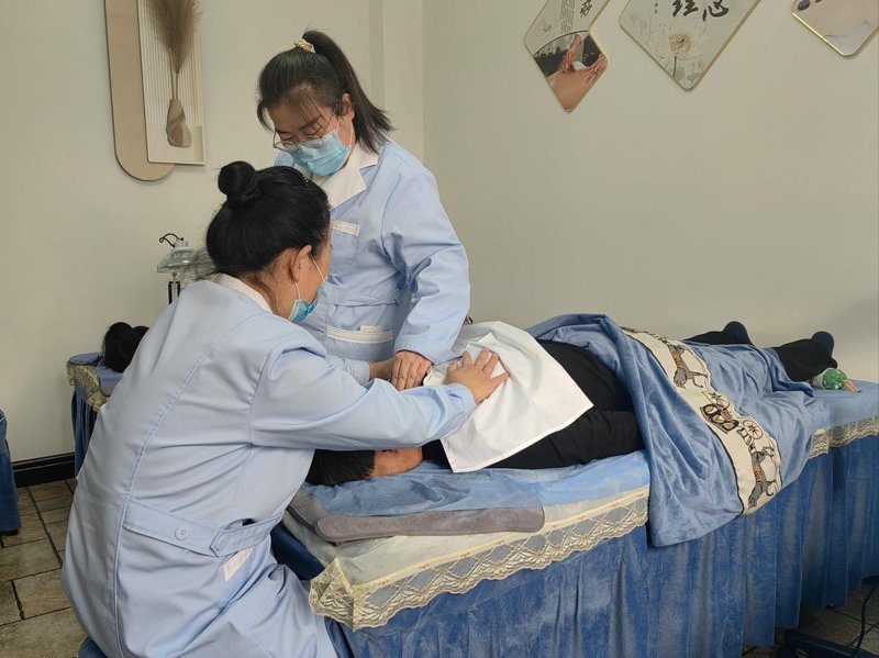 中医传承：聚焦名老中医的智慧与力量